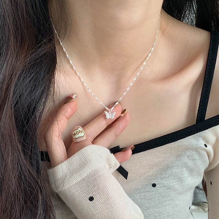สร้อยคอจี้ผีเสื้อสีเงิน น่ารักสุดๆๆ  เกาหลีเกาใจ ใส่แล้วSuper Cute!! AC04. Mellow