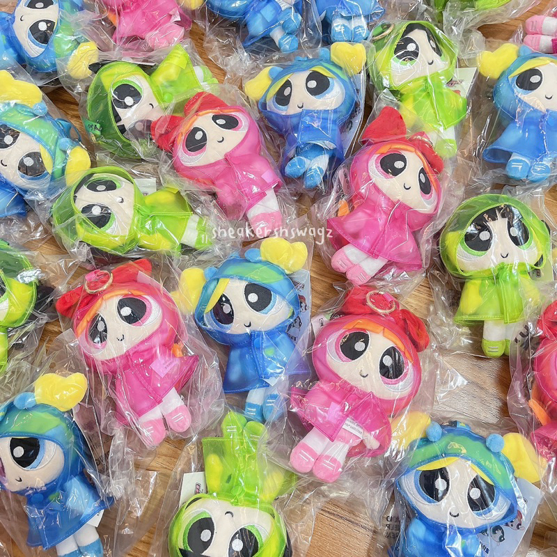 🌸 พร้อมส่ง ของแท้ 100% 🌸 พวงกุญแจ Powerpuff Girls with Raincoat แบรนด์ HUGKIS พาวเวอร์พัฟเกิร์ล ห้อยกระเป๋า