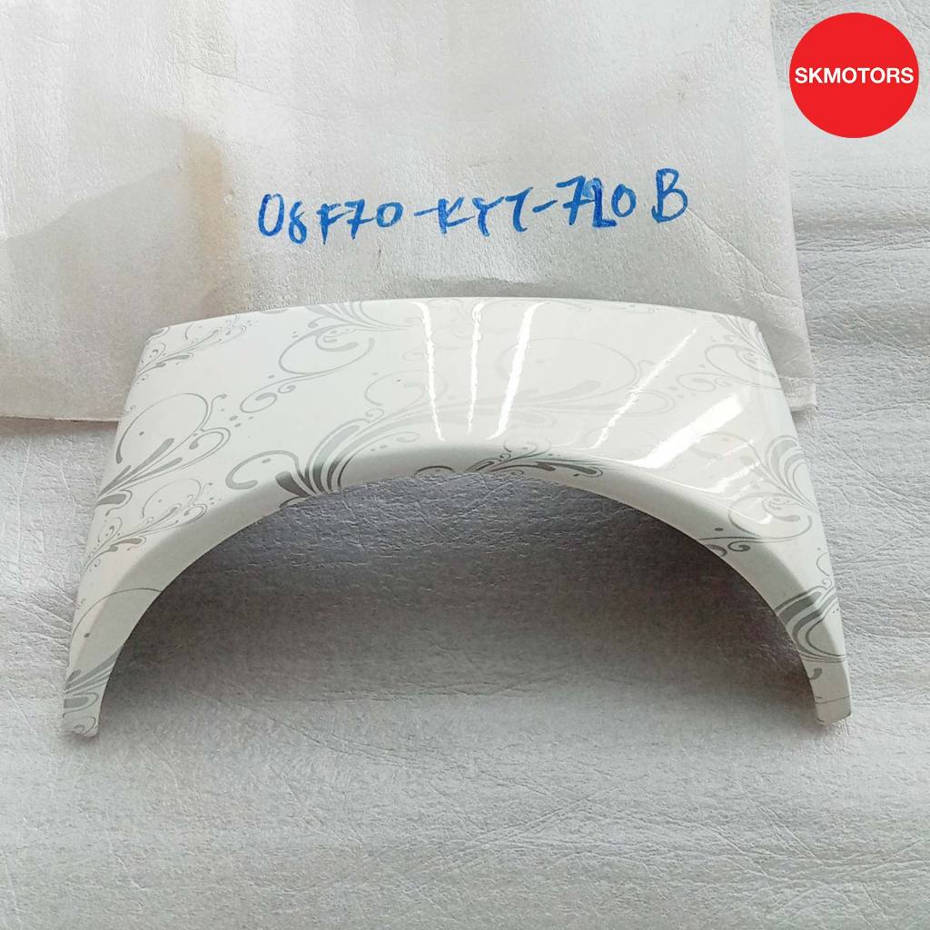 อะไหล่แต่ง H2C ฝาครอบเหนือไฟหน้าสีชมพูลายไอวี่ รหัสสินค้า 08F70-KYT720B สำหรับรถ HONDA SCOOPY-I ปี 2