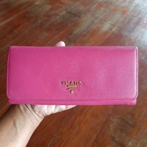 prada milano แท้ 100%กระเป๋าสตางค์หนังแท้ ชมพู