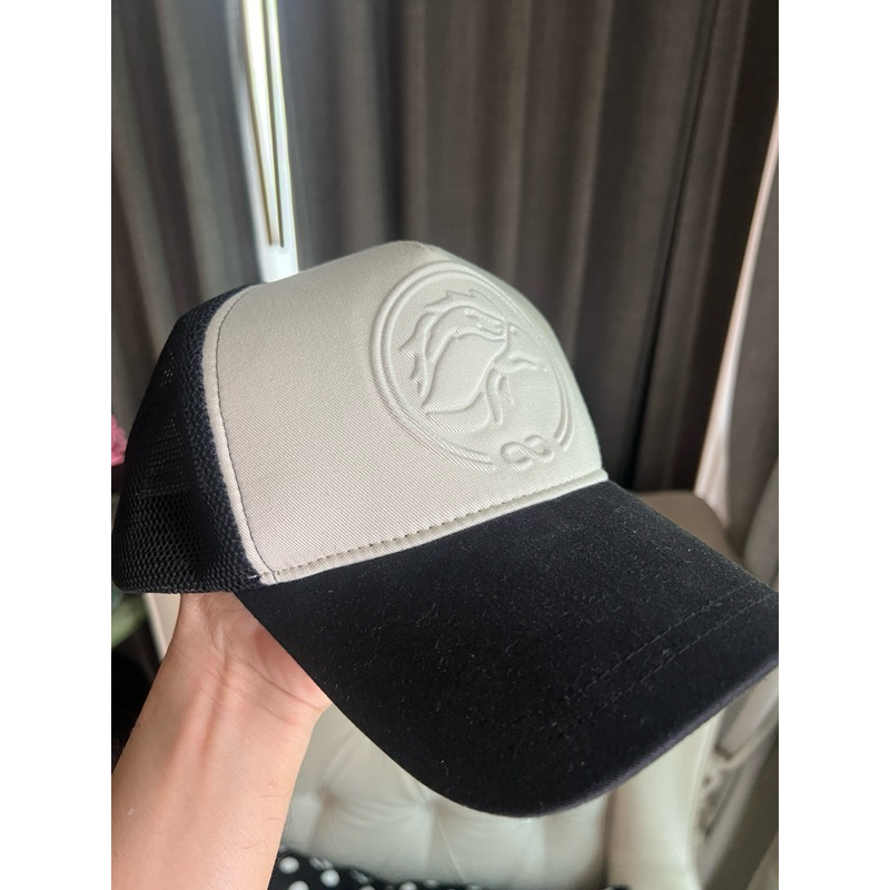 หมวก zara แท้ ลายอย่างเท่