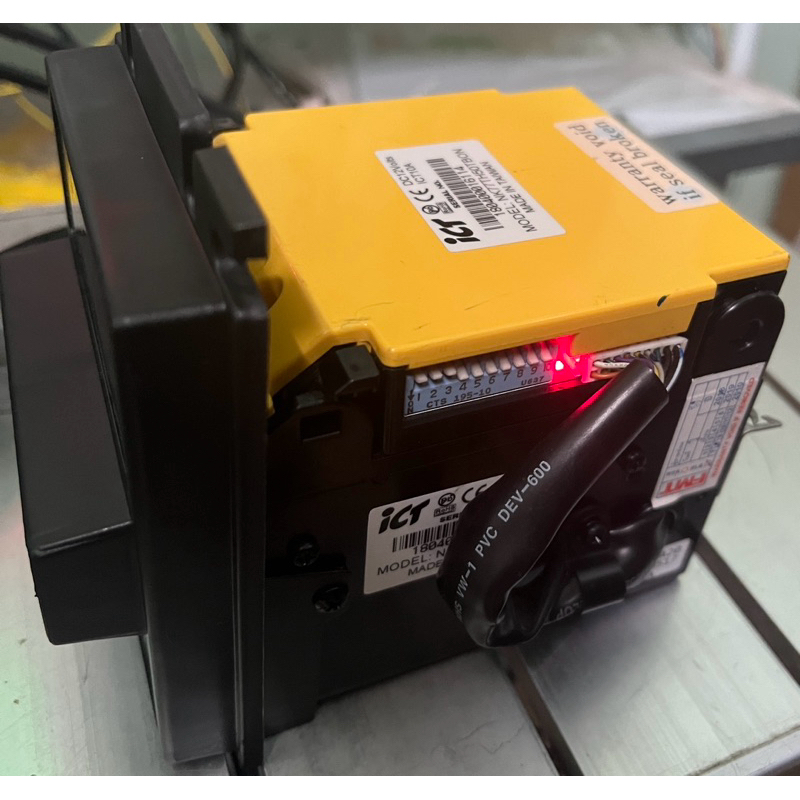 เครื่องอ่านธนบัตรNK77