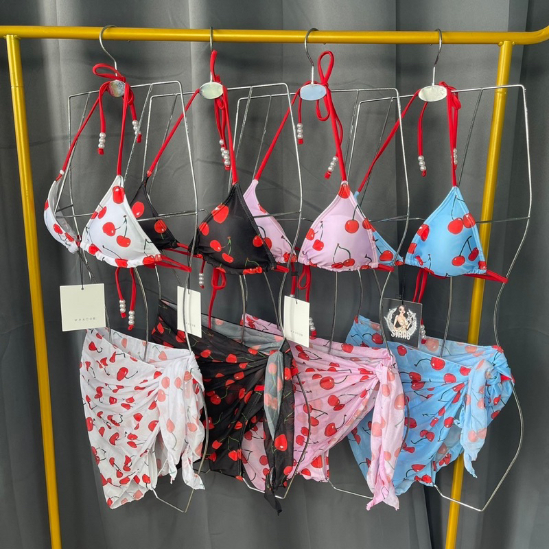 🔥พร้อมส่ง Cherry Bikini set (3 ชิ้น) ชุดว่ายน้ำ บิกินี่ ลายเชอรรี่ น่ารัก ผูกคอผูกหลัง พร้อมลูกเล่นล