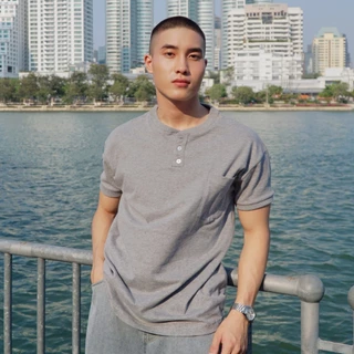 Amtar NEW!!! เสื้อยืด คอกระดุม ทรงรัดกล้าม (Henley T-shirt Fit) Clothing ผู้ชาย