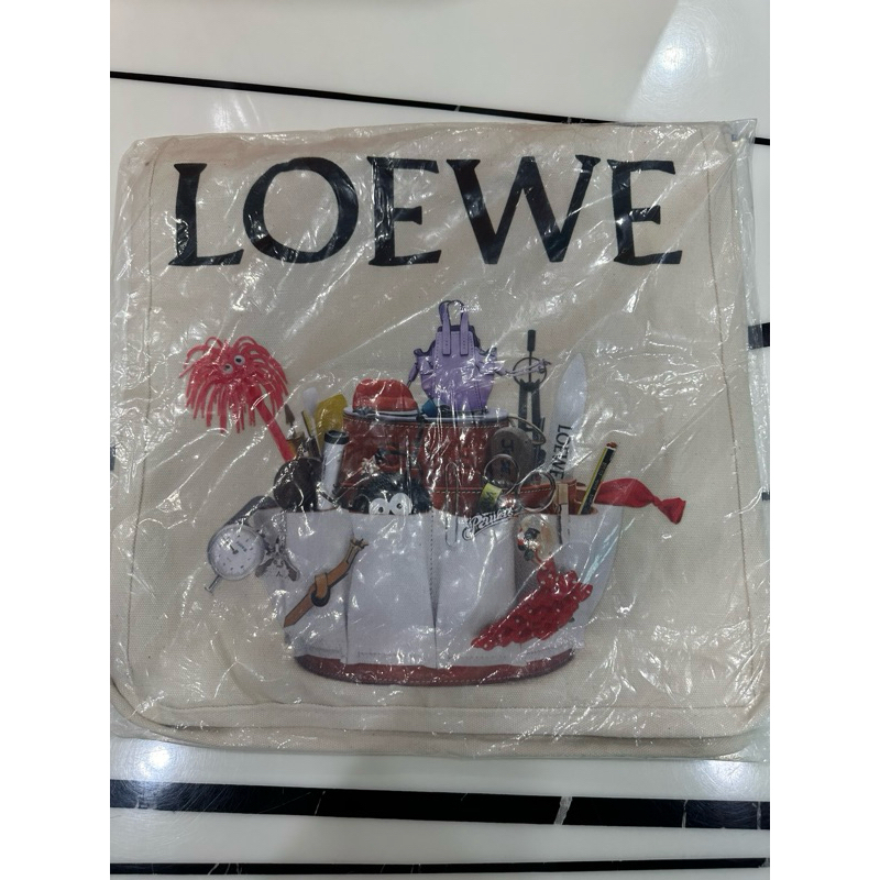 กระเป๋าผ้า LOEWE ของใหม่ ของแท้