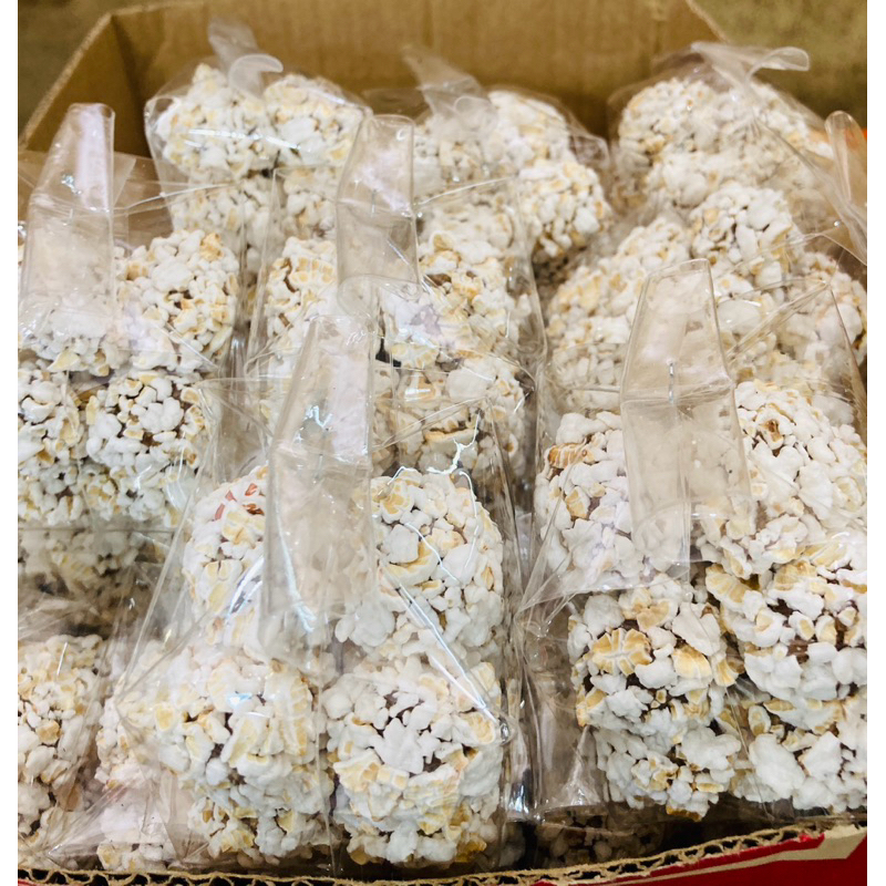 ขนมข้าวตอก🥧 ขนมพื้นเมืองภูเก็ต  10🌰ลูก 30บาท พร้อมส่ง