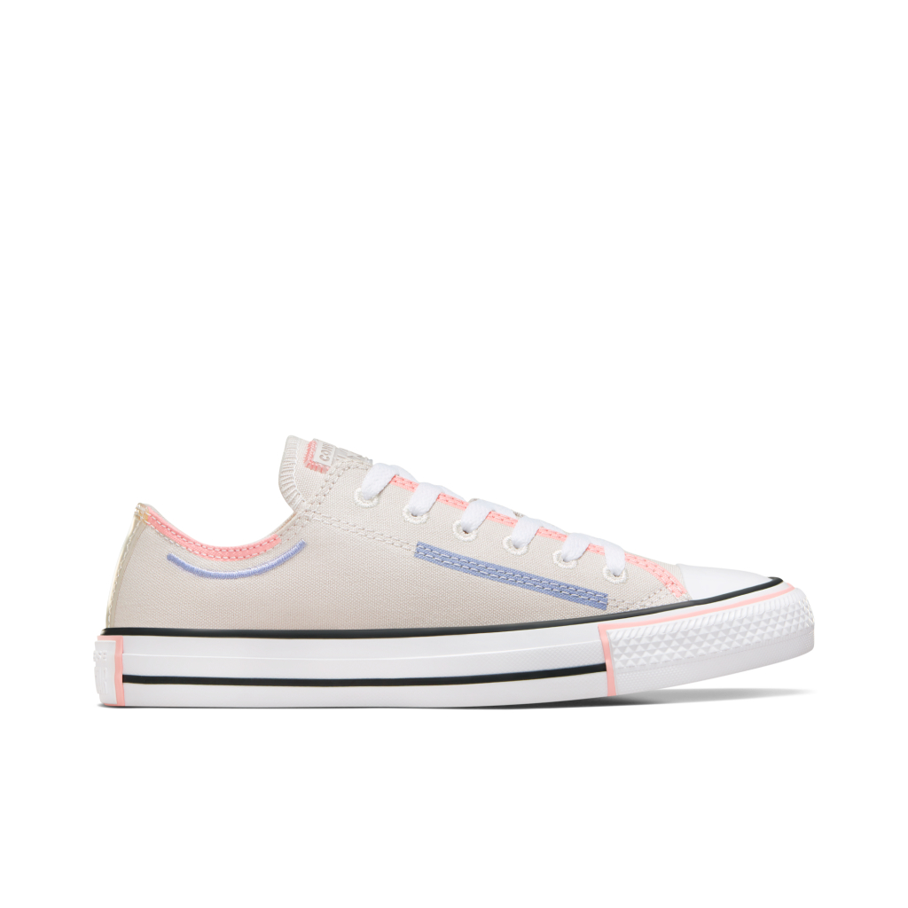 CONVERSE รองเท้าผ้าใบ รุ่น CTAS SUMMER VERSE OX CREAM/MULTI COLORS - A07593CF_U4CMMC สีครีม ผู้หญิง