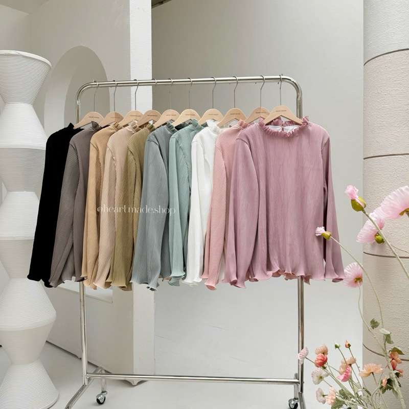 Aimi Pleated Top (สินค้าพร้อมส่ง)