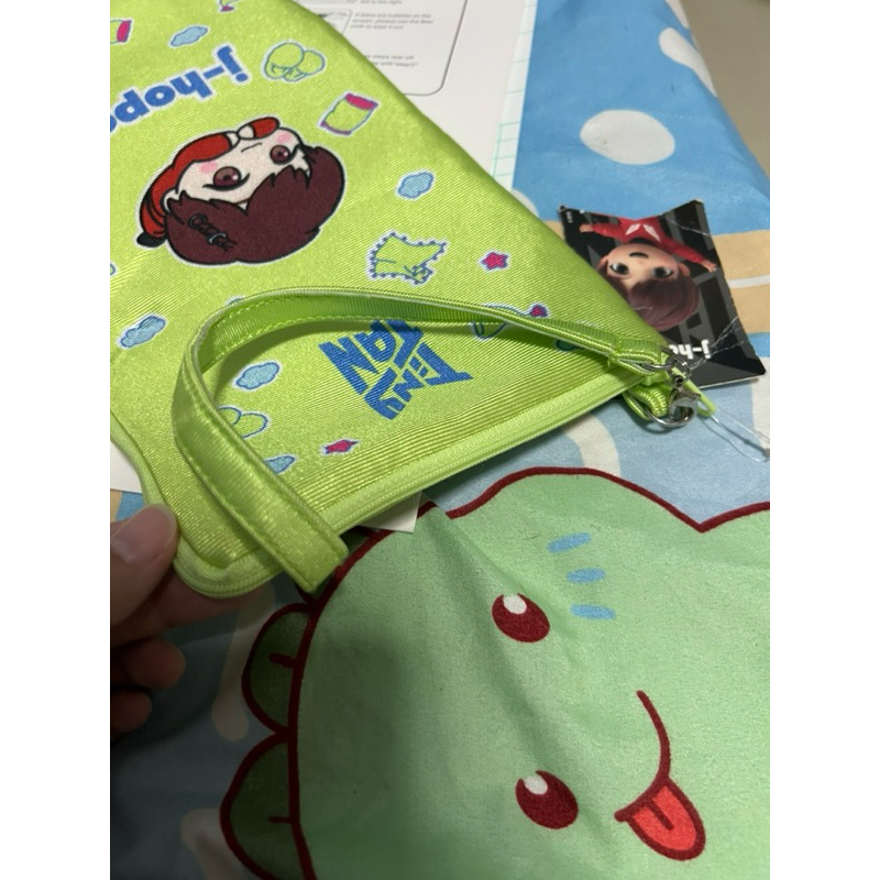 กระเป๋า tiny tan j-hope