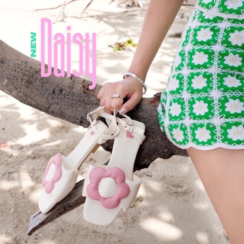 รองเท้าแตะดอกไม้ รุ่นเดซี่ แตะรัดข้อ judii les shu