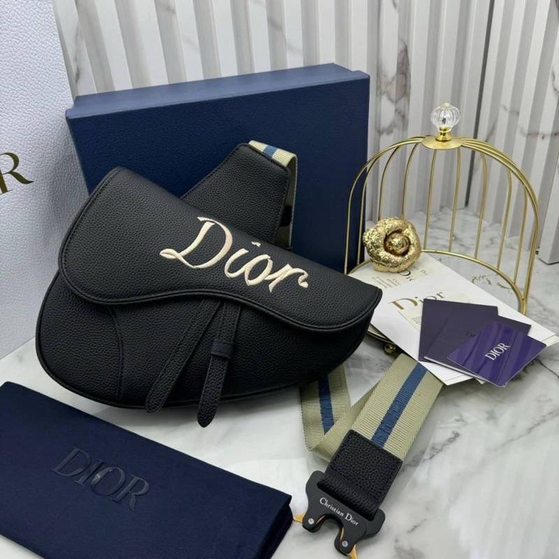 กระเป๋าคาดอกdior. BAG พร้อมส่ง เนื่องานสวย หนังสวยอะไหล่สวย size25cm