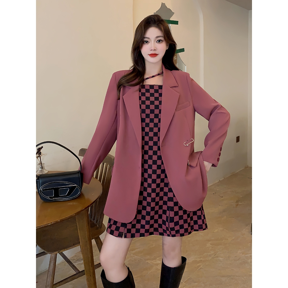 จัดส่งทันที   3 สี M-4XL ชุดเซตสองชิ้น เสื้อสูท + เดรสสายเดี่ยว ช่วยพรางหุ่น ชุดใส่ทำงาน เดรสสาวอวบ