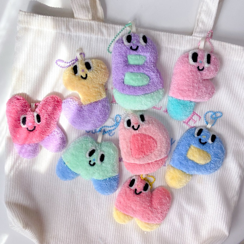 Heartchoux | Alphabet keychain พวงกุญแจตัวอักษร