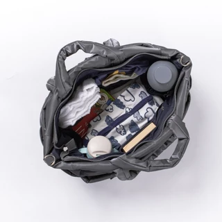 COVE Mother Of All - Essential TOTE กระเป๋าใส่ของอเนกประสงค์ กระเป๋าแม่ลูกอ่อน กระเป๋าออกกำลังกาย เบา ช่องเยอะ 15 ช่อง