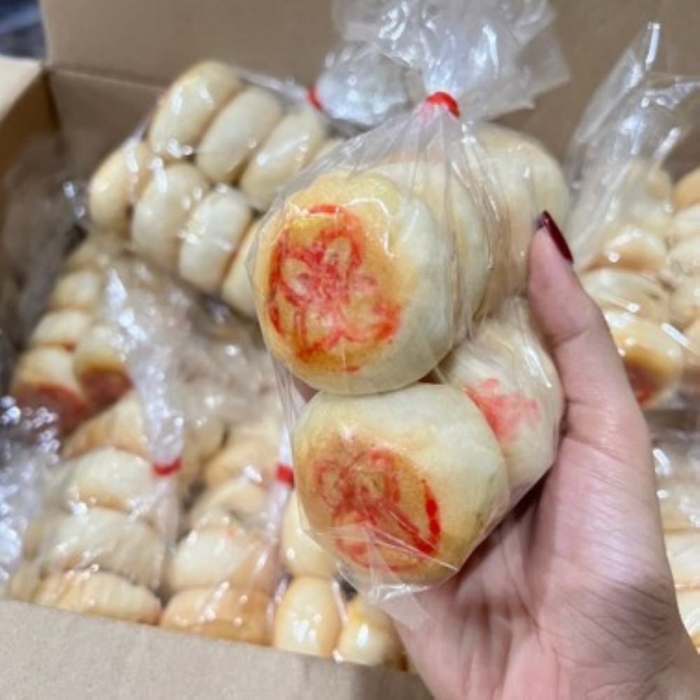 ขนมเปี๊ยะ ขนมเปี๊ยะชิ้นเล็ก ไส้ถั่วฟักสูตรดั้งเดิมเมืองเพชรบุรี 1 ถุงมี 10 ชิ้น หวานมัน ขนมโบราณ ขนมเมืองเพชร ราคาถูก
