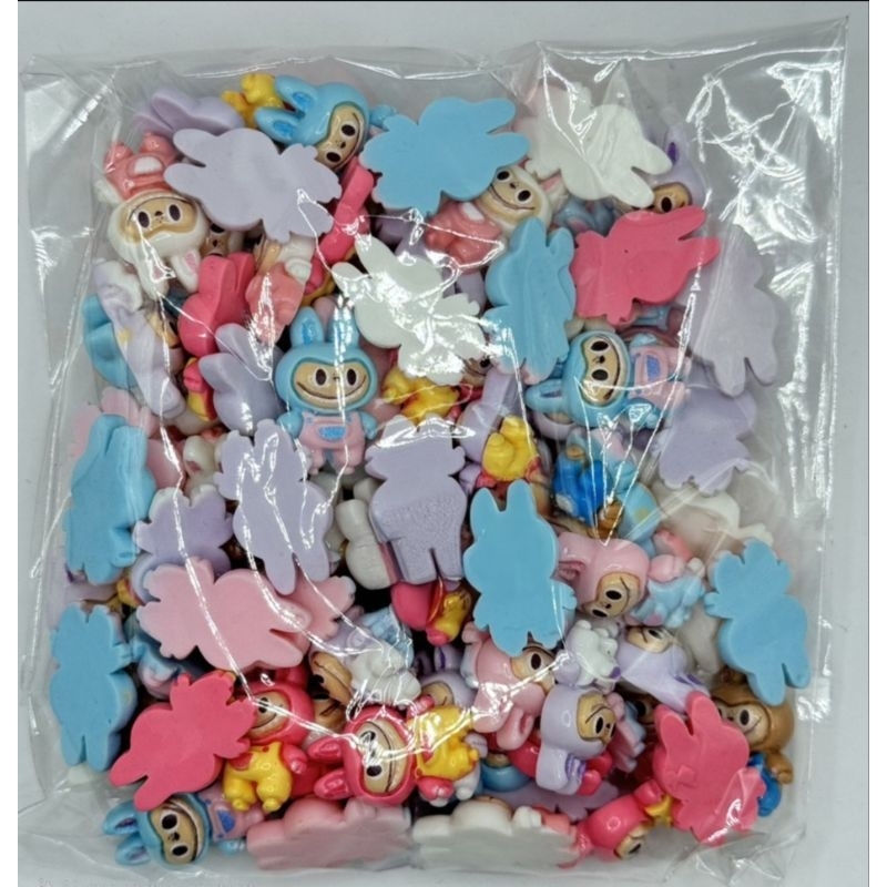 เรซิ่นขนาดเหรีญ 50 สตางค์ แบบละ 100 ขิ้น