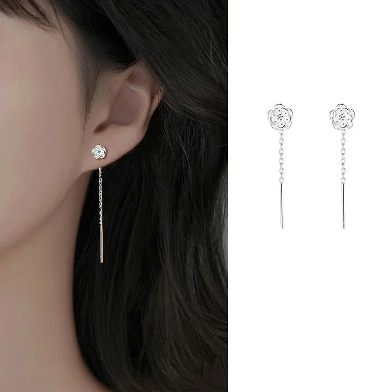 ต่างหูดอกคามิเลียห้อยโซ่ • Camilia Chain Earrings