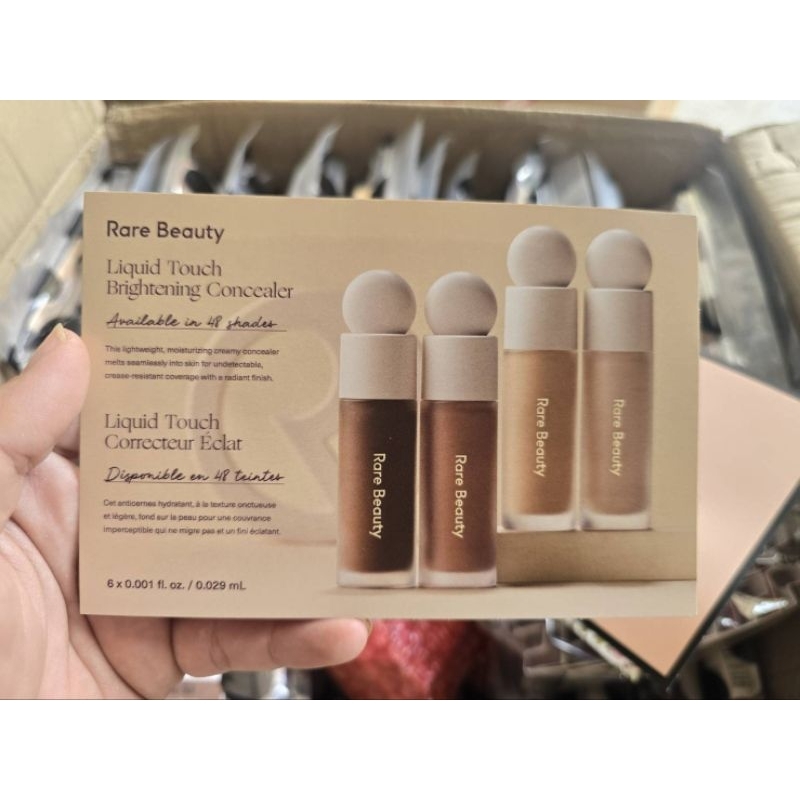 RARE BEAUTY Liquid Touch Brightening Concealer Sample Card