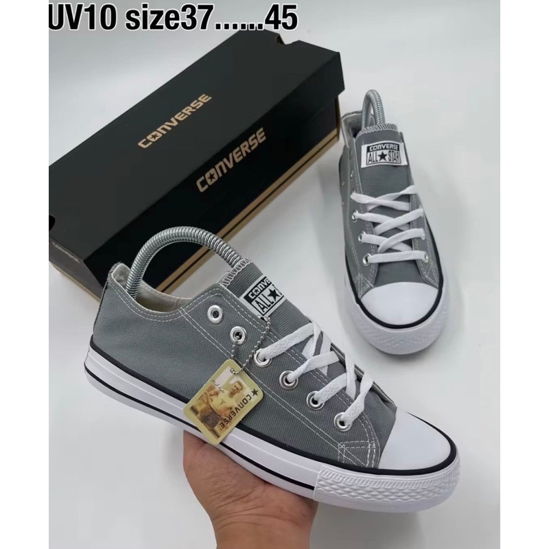 รองเท้า Converse all star รุ่น classic ขายดีที่สุด ฮิต มาก มีหลายสีให้เลือก ราคาลดพิเศษพร้อมจัดส่งทุกวันค่ะ