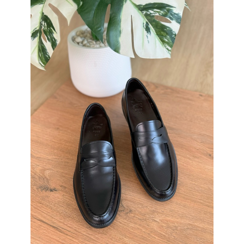 PVK Penny Loafers รองเท้าหนังวัวแท้ สีดำ พื้นไม้สีดำ งานสวย ใส่ออกงาน ใส่เที่ยว เปลี่ยนไซส์ได้