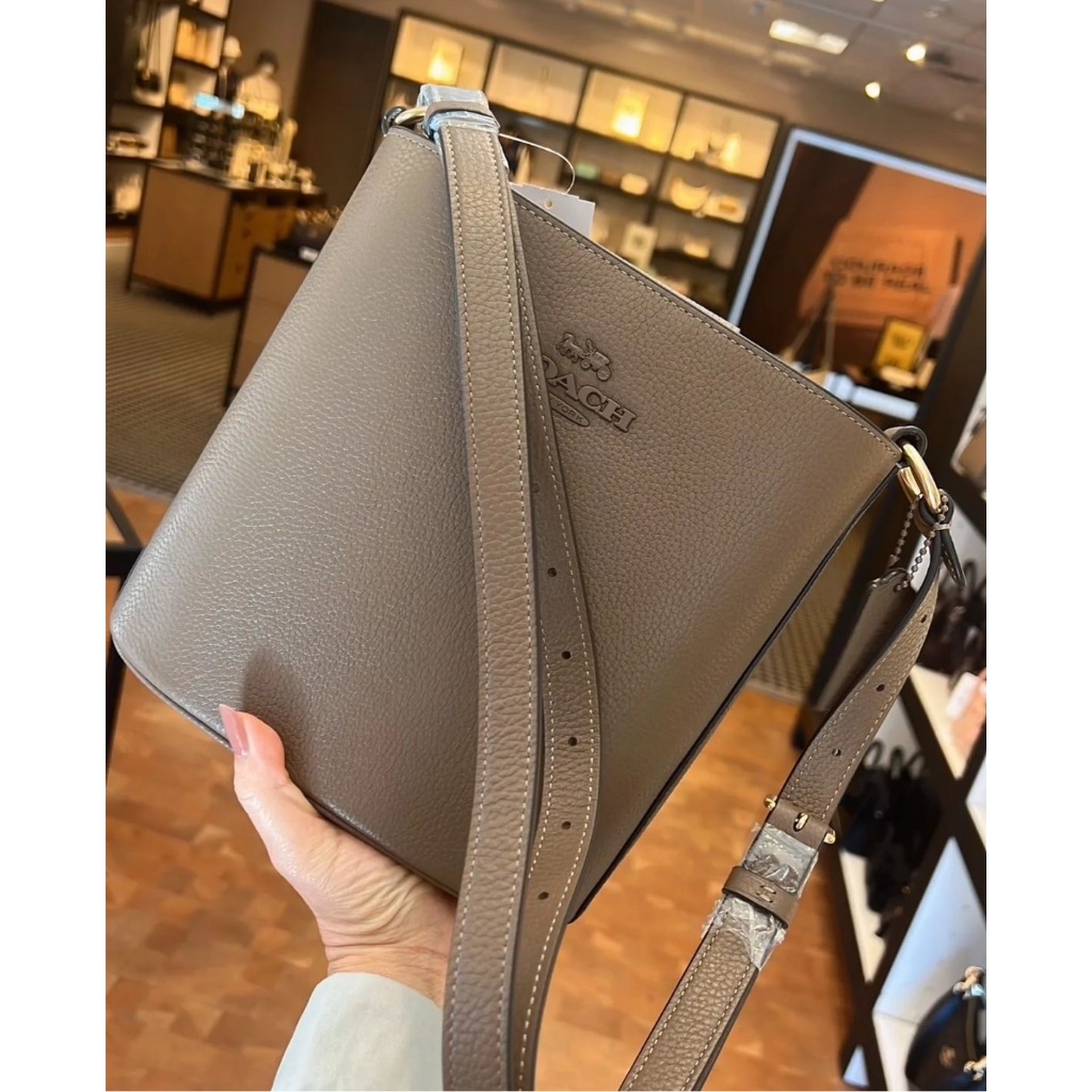 COACH SOPHIE BUCKET BAG IN SIGNATURE CANVAS มี 2 สี