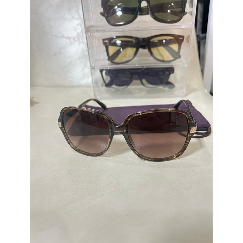 ส่งต่อ แว่นตา charles&keith แท้