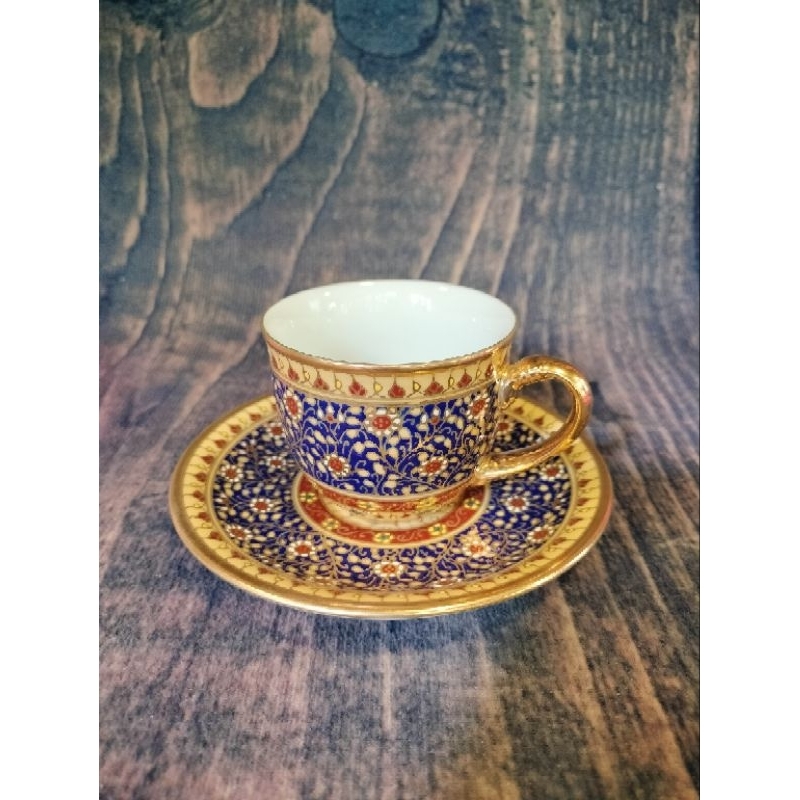 ถ้วยกาแฟ แก้วมัค เบญจรงค์ถมทองสีนูนเคลือบแม้กซ์อบ3รอบสวยมาก