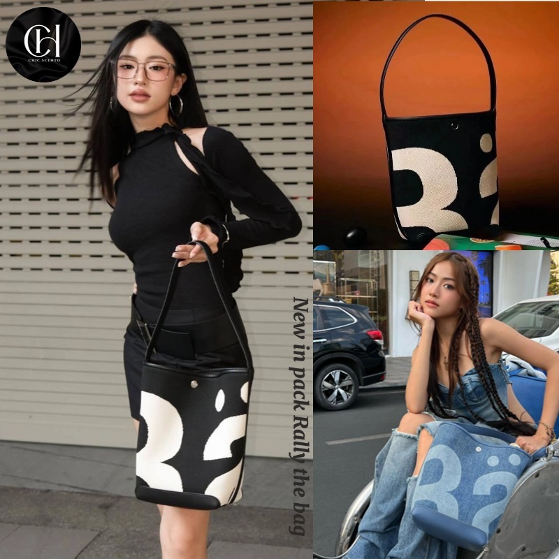 สีดำ New in pack Rally the bag มีถุงผ้าครบ