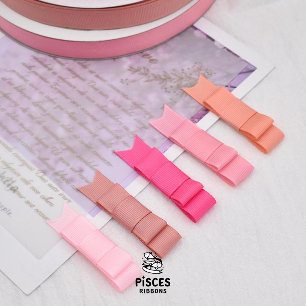 1 ม้วนเล็ก【25 หลา】* ริบบิ้นผ้ากรอสเกรนสีพื้น 1.5 CM. ทอแน่น เกรดพรีเมี่ยม ผูกของขวัญวันเกิด ตกแต่ง [RBR-0002-15mm-25Y] - รูปที่ 4