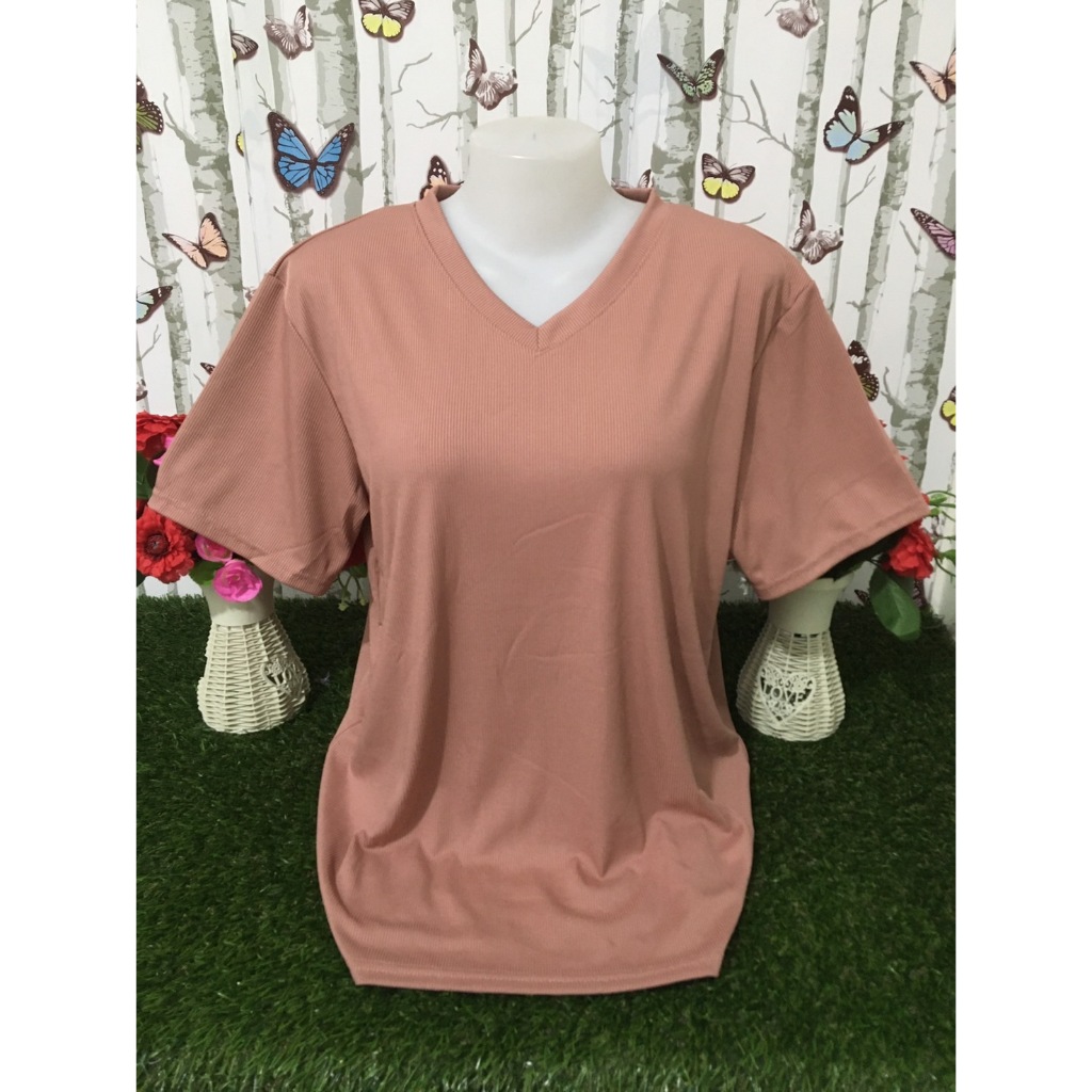 เสื้อยืดแขนสั้นผู้หญิง สีพื้นคอวี เสื้อยืด ฟรีไซส์40-46นิ้วใส่ได้ค่ะ  รุ่น21