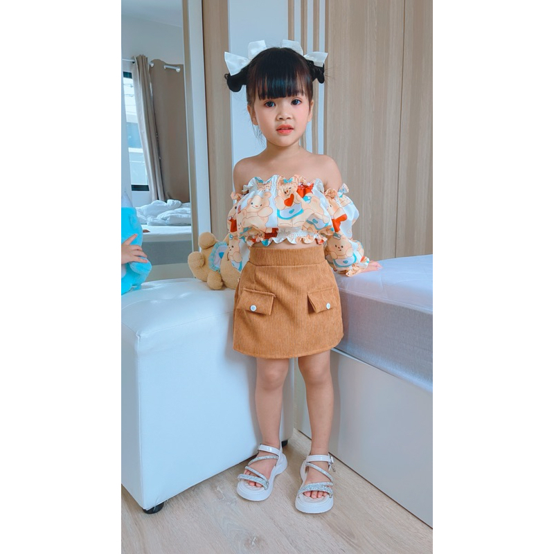 ชุดเซตเด็กลายหมีเนยแขนยาว กระโปรงผ้าลูกฟูก