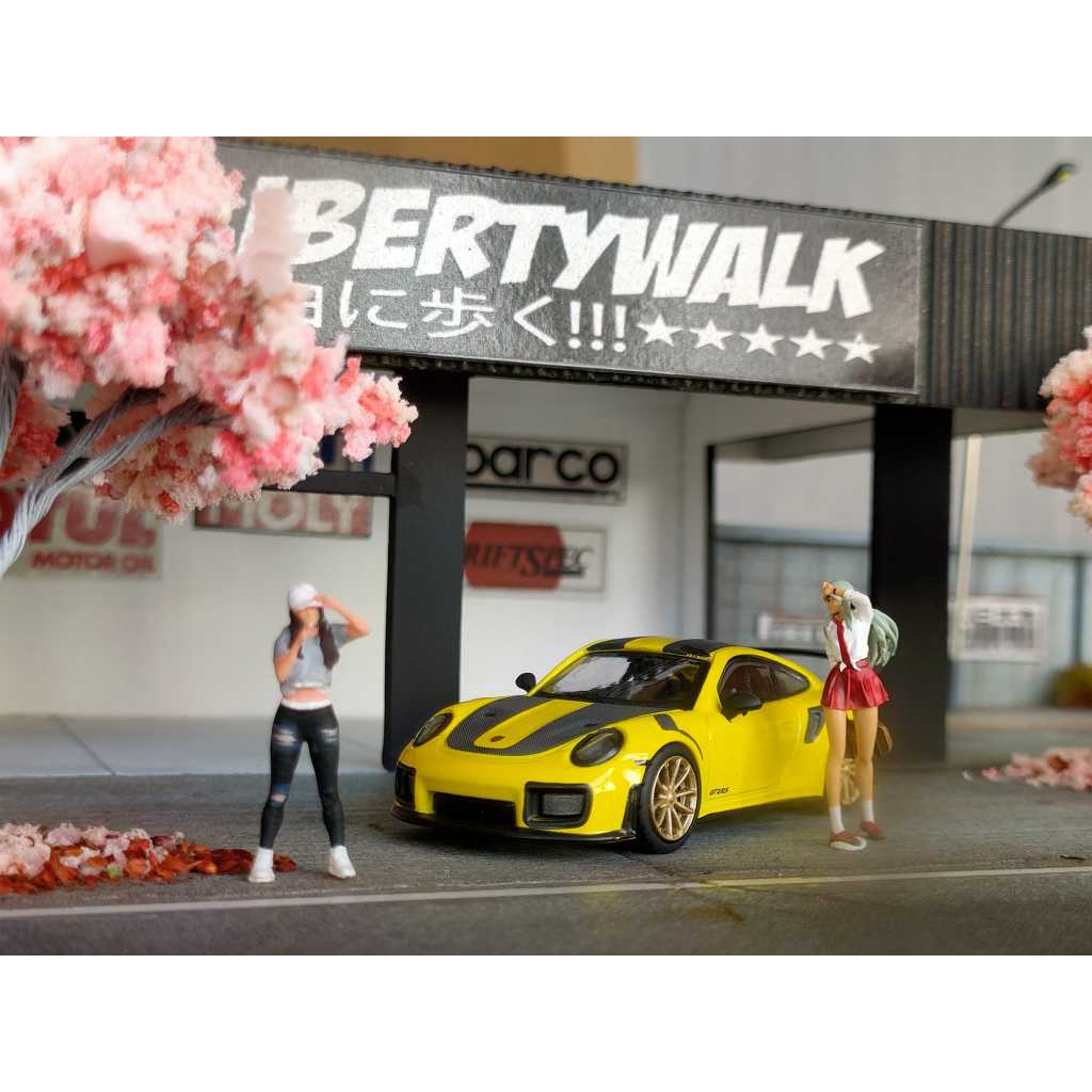 1/64 Diorama ฉาก เล่นกับรถเหล็ก สเกล 1/64