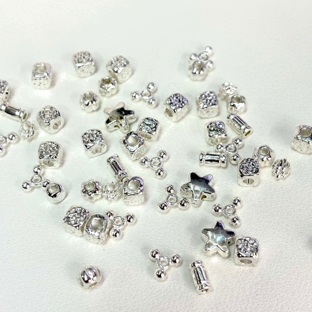 ลูกปัด ตัวคั่น สีเงิน สีไม่หลุด ไม่ลอก ขนาดจิ๋ว 4-6mm อุปกรณ์เสริมงานฝีมือ งาน DIY ใช้สำหรับเป็นตัวคั่น ร้อยสร้อยคอ