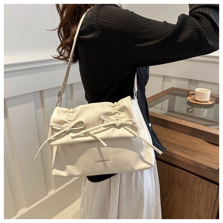 BAG-BSR🍑กระเป๋าแฟชั่นสไตล์เกาหลี ใบเล็กน่ารัก กระเป๋าสะพายข้าง สีพาสเทล ใส่ของได้เยอะ แต่งโบว์น่ารัก 🍑