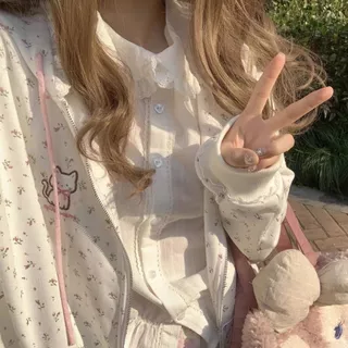 KKS⭐️พร้อมส่ง⭐️เสื้อกันหนาว เสื้อฮู้ด แขนยาว 2024สินค้ามาใหม่ เกาหลี ใส่สบายๆ ทรงหลวม สไตล์สปอร์ต #21881