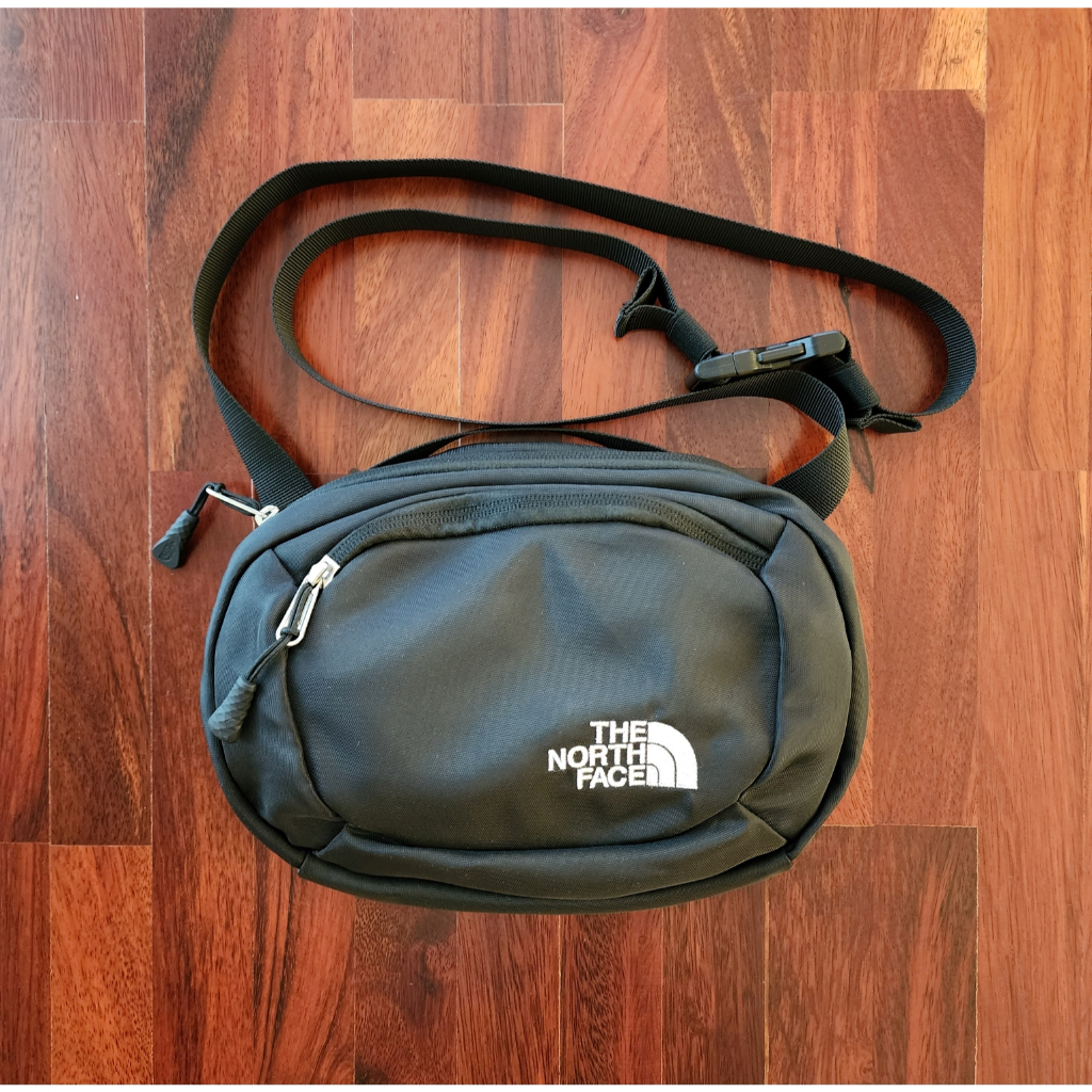กระเป๋า The North Face ผ้าแคนวาส สีดำ แบบ unisex ใช้ง่าย คาดอก คาดเอว สะพายไหล่ สะพายครอสบอดี้ หรือถ