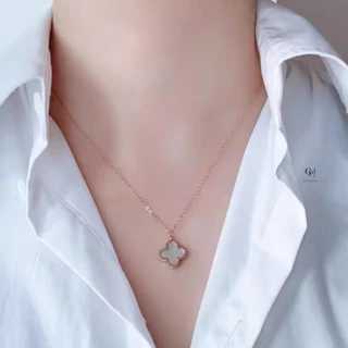 OUTLETS ล้างสต็อกจากโรงงานตรง สร้อยคอ Four Leaf Clover Valentine ของขวัญ สร้อยทอง ใส่ได้ทั้งสองด้าน