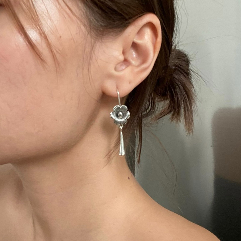 ต่างหู Lanna flower drop earrings - wheniloveilove