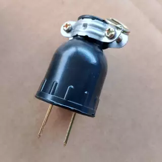 ปลั๊กยาง ตัวผู้ มีแค๊ม 2 ขาแบน รุ่น 15A 250V ปลั๊กยาง 2ขา ทองเหลือง ปลั๊กยางตัวผู้ ขาแบน