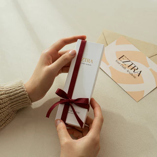น้ำหอมผ่อนคลายสำหรับบ้านและผ้า EZTRA Relaxing Home & Fabric Perfume - 10 ml สุดคุ้ม 100 สเปรย์