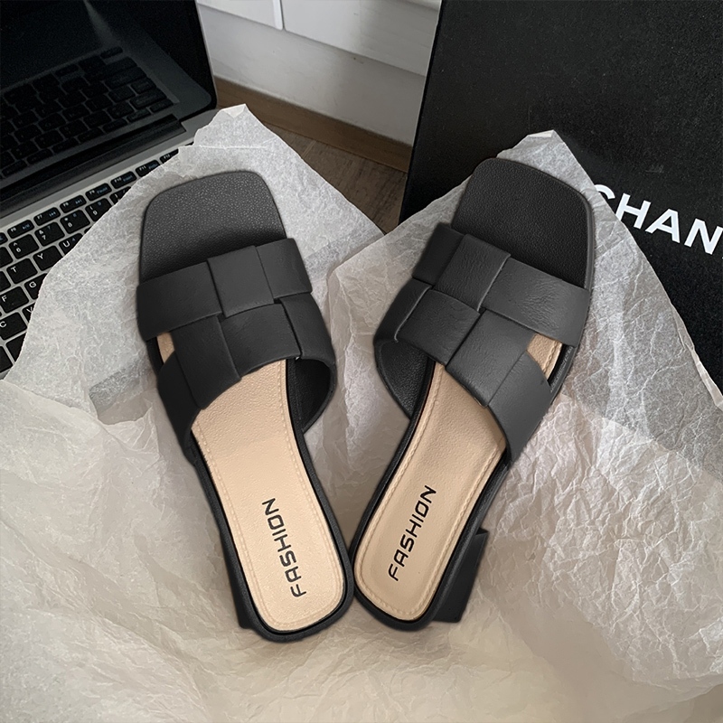 Luckkyshoes ใหม่แนะนำ รองเท้าแฟชั่น ดีไซน์เรียบหรู ส้นสูง 1นิ้ว มีให้เลือกหลายสี วัสดุยางอย่างดีสาวๆต้องมีกันแล้วน้าา