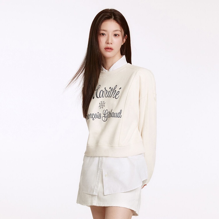 Marithe Francois Girbaud W Chain Embroidery Crop Sweatshirt (Ivory, Ash Blue)