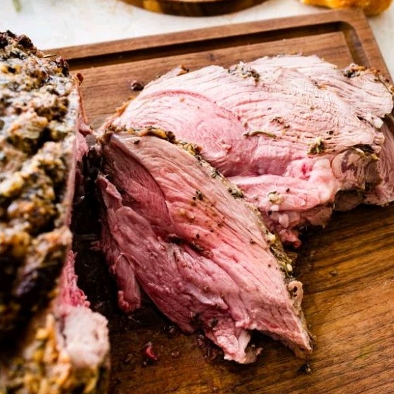 Sliced Roast Leg of lamb 120g ( Home made )- ขาแกะสไลด์ออสเตรเลีย 120กรัม.