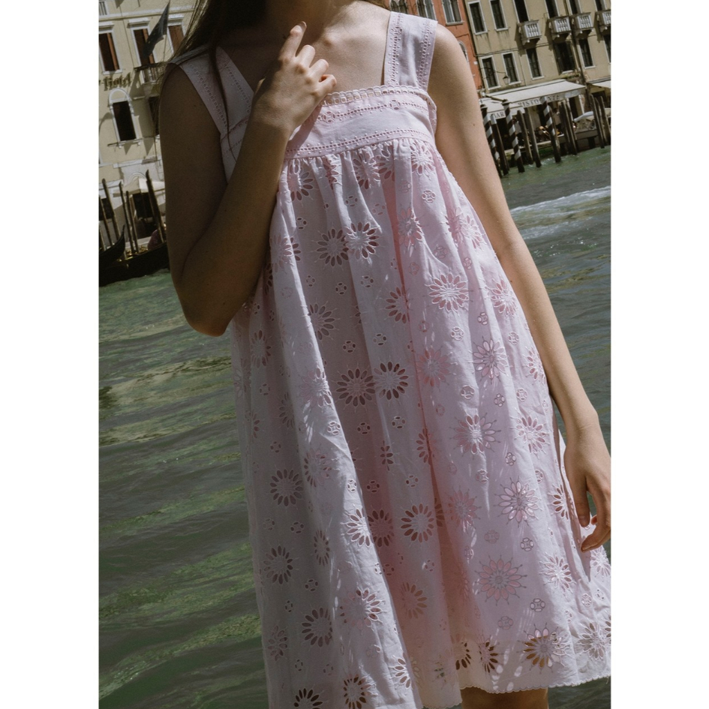 ( พร้อมส่ง ) Perana เดรส ลูกไม้ Venice Dress Pink (สีชมพู Pink )