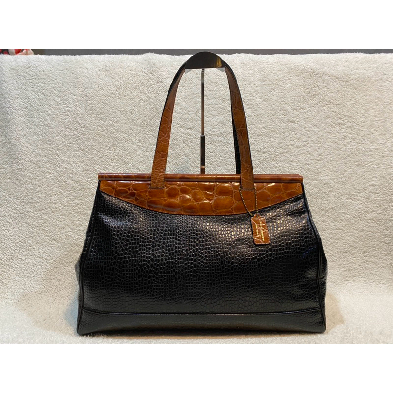 MAARI ASKEW / NEW YORE กระเป๋าหนังจระเข้แท้🐊วินเทจ รุ่นหายาก