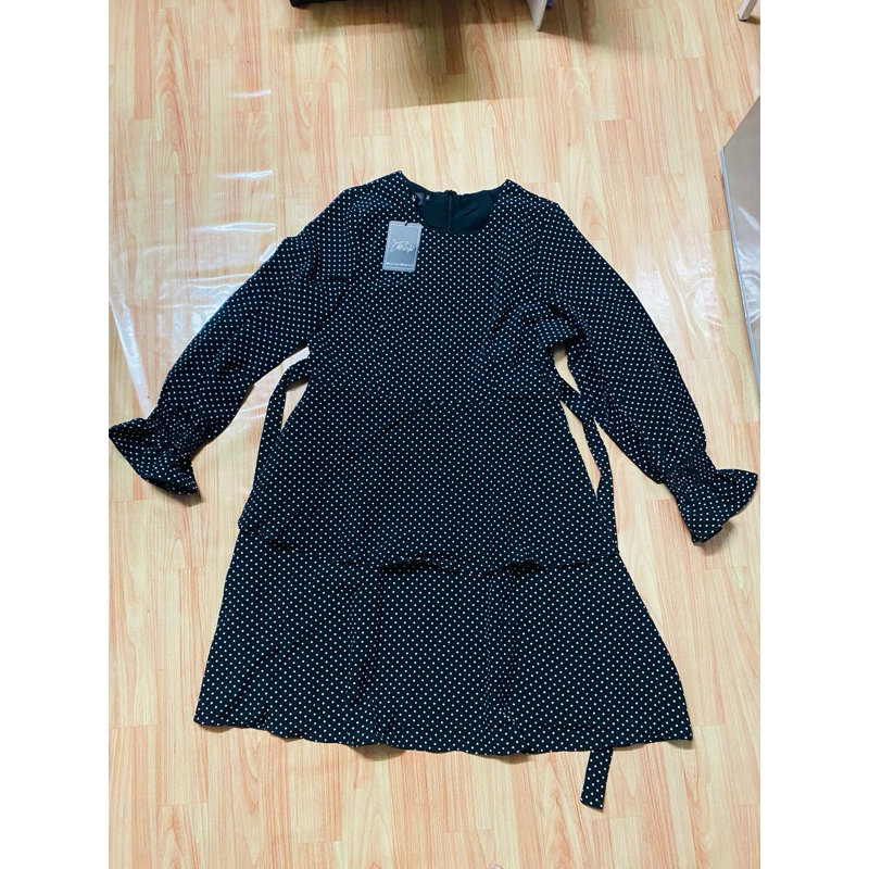 เดรส สีดำลายจุด กระโปรง 2 ชั้น ป้าย ap style xl