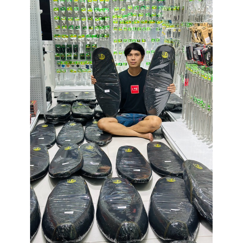 เฮงสุพรรณ🚸เบาะซิ่ง HII SUPHANBURI🚸(รวมในชุดนี้ครบทุกรุ่นทุกทรงให้เลือกเลยครับ)🚸มีสติกเกอร์HIISUPHANBURIแถมทุกใบ🚸