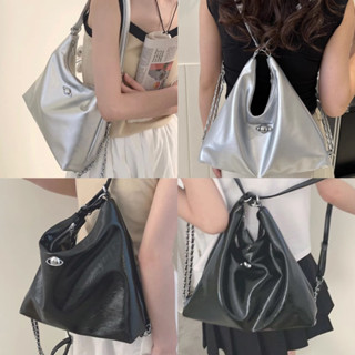 #พร้อมส่ง กระเป๋าสะพาย Saturn Bag 270.-💫☀️