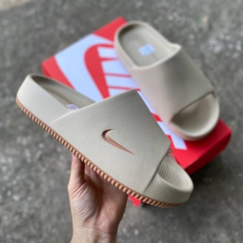 รองเท้าแตะผู้ชาย ผู้หญิง รองเท้าแตะ พื้นLogo มีป้ายCODE ชนShop2024