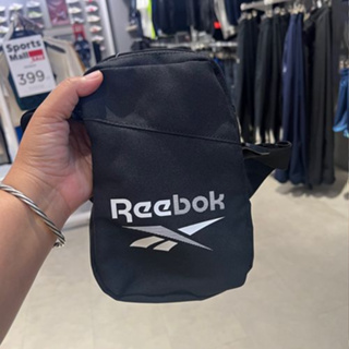 3 สี มาใหม่ [ลิขสิทธิ์แท้จากชอป] (ราคาป้าย 590) REEBOK Training Essentials City กระเป๋าสะพายข้าง